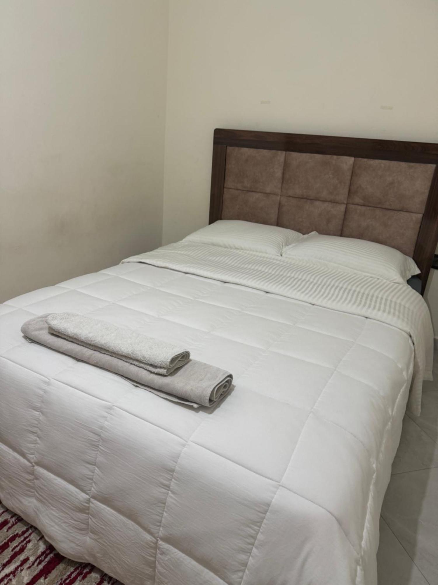 Appartement Spacieux Et Calme A Proximite De La Mer Et La Gare Agdal Rabat Dış mekan fotoğraf